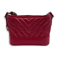 Gabrielle Shoulder Bag Small Red in Calfskin, Mixed hardware