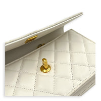 CC Charms Wallet On Chain White in Caviar Leather, Gold hardware