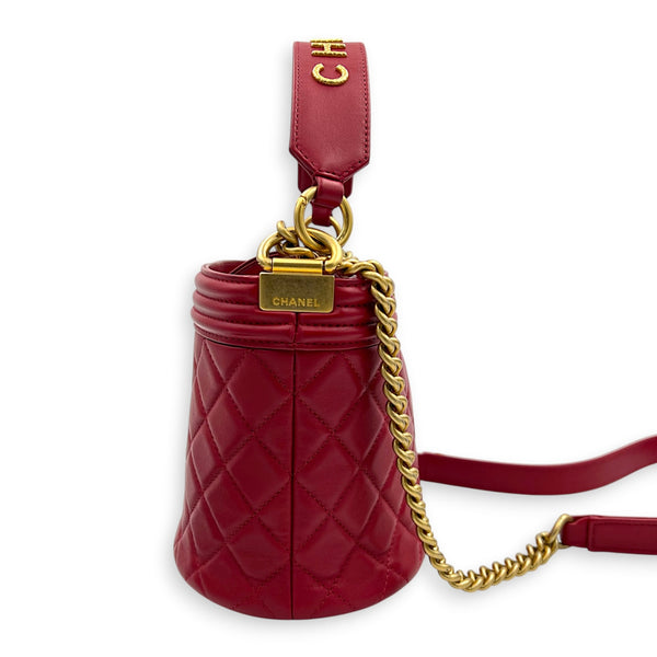 Boy Bucket Bag Red in Lambskin, Gold hardware
