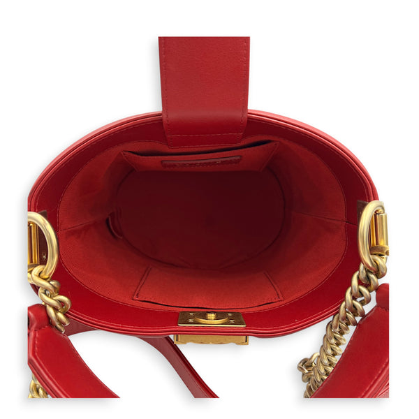 Boy Bucket Bag Red in Lambskin, Gold hardware
