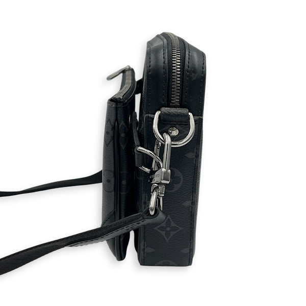 Trio Messenger  Crossbody Bag Black in Coated Canvas, Silver hardware