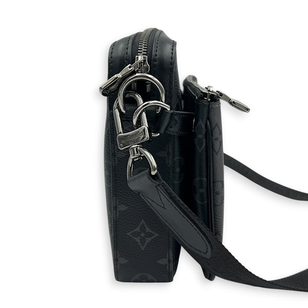 Trio Messenger  Crossbody Bag Black in Coated Canvas, Silver hardware