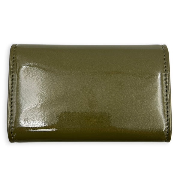 Logo Card Holder Green in Patent Leather, Silver hardware
