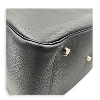 Lindy 34 Black Shoulder Bag in Clemence, Palladium hardware