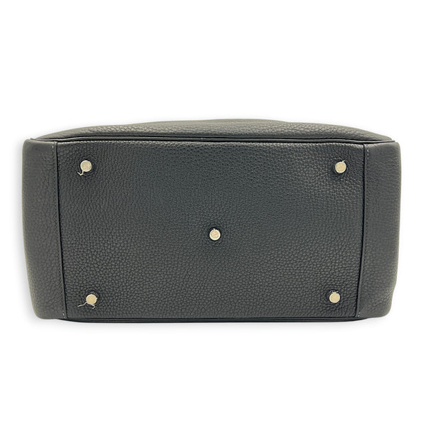 Lindy 34 Black Shoulder Bag in Clemence, Palladium hardware