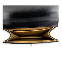 Flap Chic Pearl Shoulder Bag Black in Calfskin, Gold hardware