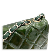 CC Shoulder Bag Green in Patent Leather, Silver hardware