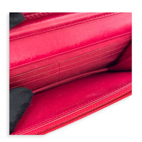Chevron Statement Pink Wallet On Chain in Calfskin, Gold hardware