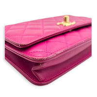 CC Trendy Pink Wallet On Chain in Lambskin, Gold hardware