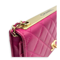CC Trendy Pink Wallet On Chain in Lambskin, Gold hardware