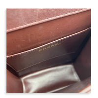23A Top Handle Bag Brown in Patent Leather, Gold hardware
