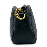 GG Marmont Shoulder Bag Small Black in Calfskin, Gold hardware