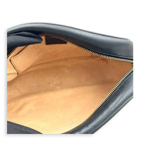 GG Marmont Shoulder Bag Small Black in Calfskin, Gold hardware