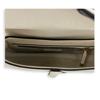 Saddle Shoulder Bag Medium Latte in Calfskin, Gold hardware