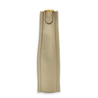 Evelyne Nata in Clemence, Gold hardware
