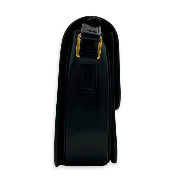Triomphe Shoulder Bag Teen Black in Box Calfskin, Gold hardware