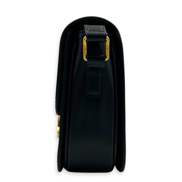 Triomphe Shoulder Bag Teen Black in Box Calfskin, Gold hardware