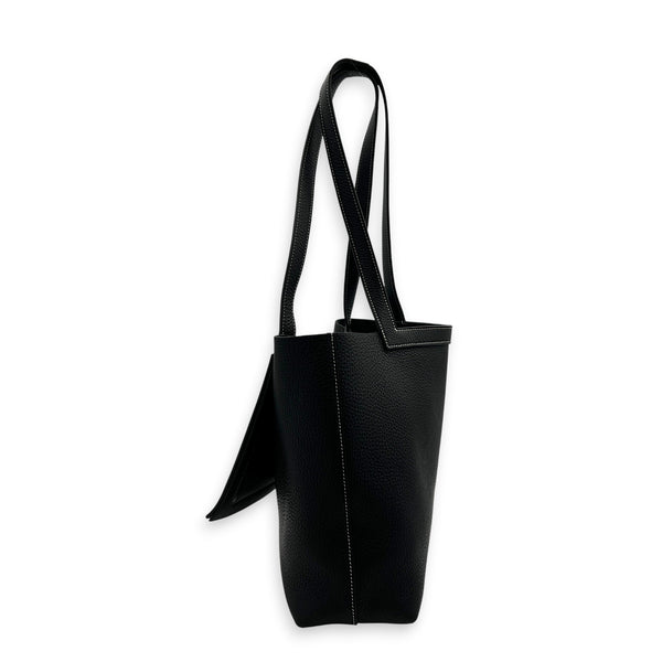 Cabasellier 31 Black Tote Bag in Clemence