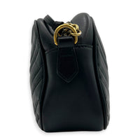 GG Marmont Shoulder Bag Small Black in Calfskin, Gold hardware