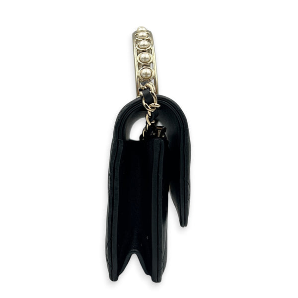 CC Wallet On Chain Black in Lambskin, Gold hardware
