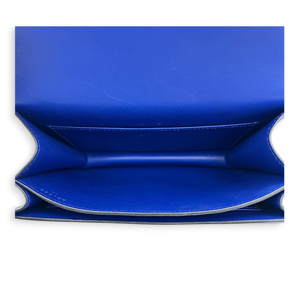 Constance 18 Bleu Électrique Shoulder Bag in Tadelakt, Gold hardware