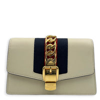 Sylvie Wallet On Chain White in Calfskin, Gold hardware
