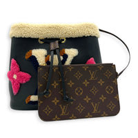 NeoNoe Teddy MM Black Bucket Bag in Calfskin, Gold hardware