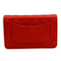 Classic Red Wallet On Chain in Caviar Leather, Gold hardware