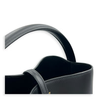 Le 37 Medium Noir Top Handle Bag in Calfskin, Gold hardware