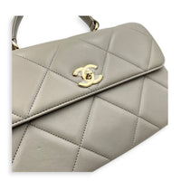 Trendy CC Medium Grey Shoulder Bag in Lambskin, Gold hardware