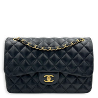Classic Double Flap Shoulder Bag Jumbo Black in Lambskin, Gold hardware