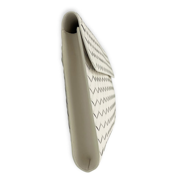 Intrecciato Clutch Silver in Lambskin, Silver hardware