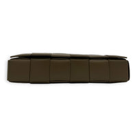 Cassette Shoulder Bag Maxi Brown in Calfskin, Silver hardware