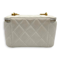 Chanel Pearl Crush White Vanity Bag in Caviar Leather, Gold hardware_2