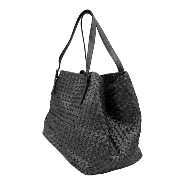 Intrecciato Shoulder Bag Metallic Grey in Calfskin, Gunmetal hardware