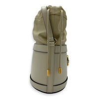 Gucci Horsebit 1955 White Bucket Bag in Calfskin, Gold hardware_3