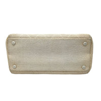 Chanel Vintage Shoulder Bag White in Canvas, Resin hardware_5