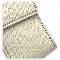 Gucci GG Crossbody Bag White in Calfskin, Silver hardware_6