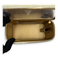 Chanel Pearl Crush Vanity Bag White in Lambskin, Gold hardware_6