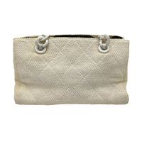 Chanel Vintage Shoulder Bag White in Canvas, Resin hardware_2