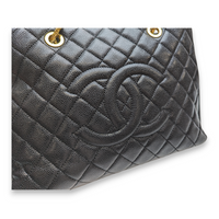 GST GM Black Tote Bag in Caviar Leather, Gold hardware