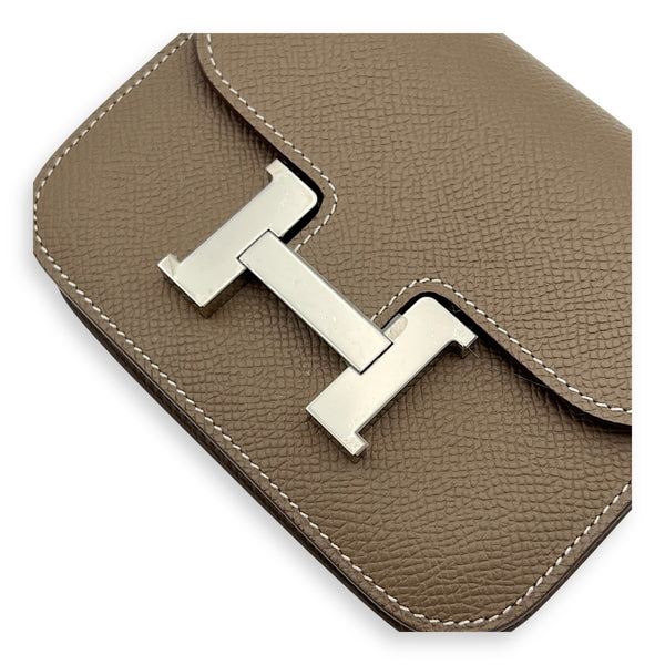 Constance Slim Compact Brown in Epsom, Palladium hardware