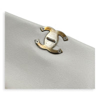 My Everything Shoulder Bag White in Caviar Leather, Black hardware