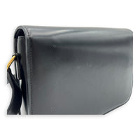 Triomphe Shoulder Bag Black in Calfskin, Gold hardware