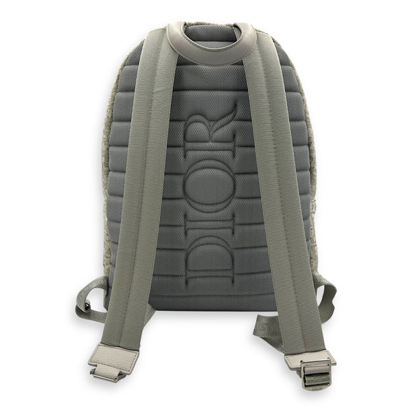 Oblique Backpack White in Canvas, Silver hardware