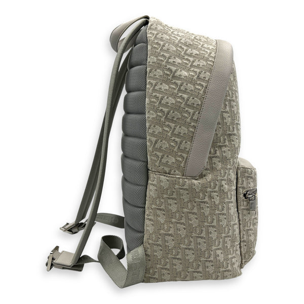 Oblique Backpack White in Canvas, Silver hardware