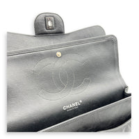 Classic Jumbo Black Shoulder Bag in Calfskin, Black hardware