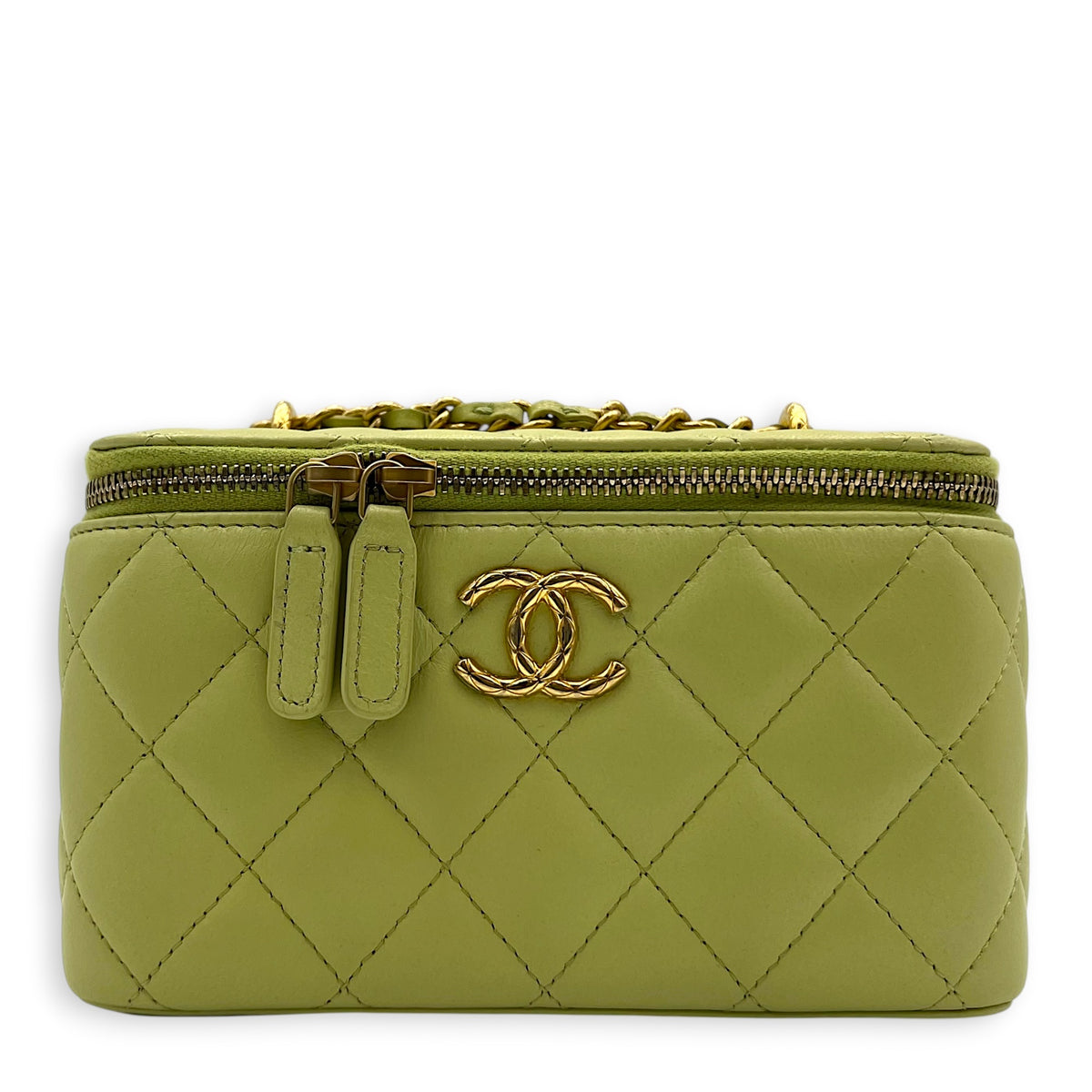 CC Vanity Bag Green in Lambskin, Gold hardware