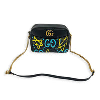 GG Marmont Shoulder Bag Black in Calfskin, Gold hardware
