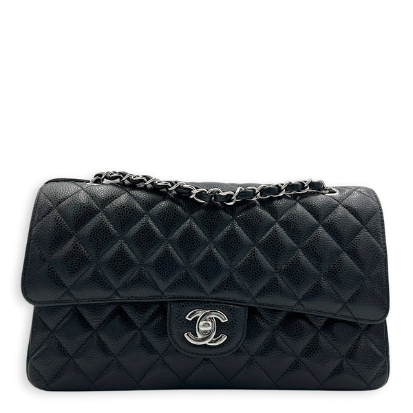 Classic Shoulder Bag Medium Black in Caviar Leather, Silver hardware